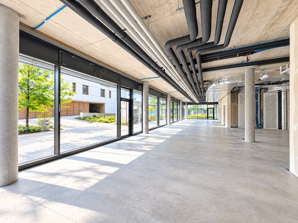 À LOUER | 90 m² DESPACE COMMERCIAL NEUF 4