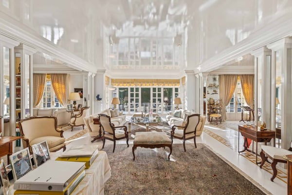 Propriété de prestige au calme, à deux pas du centre-ville 2