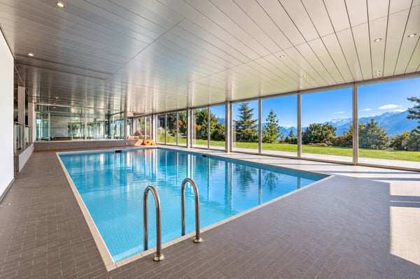 Propriété de maître avec vue panoramique sur le lac 11