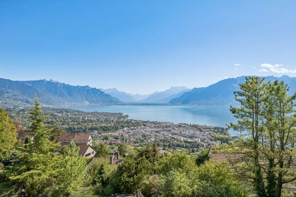 Propriété de maître avec vue panoramique sur le lac 2