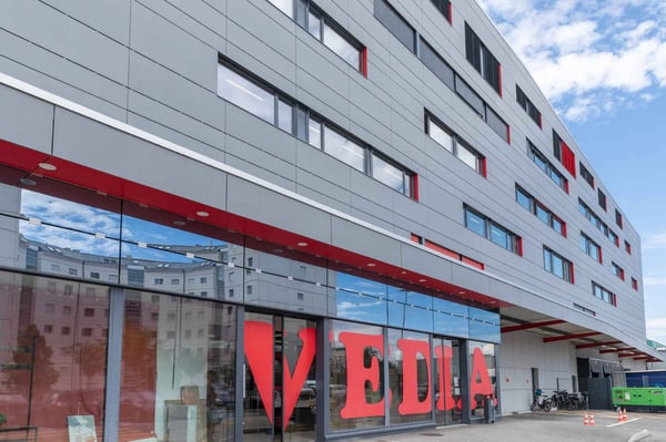 RARE ! Entrepôt logistique de 1'200 m² au centre de Genève 1