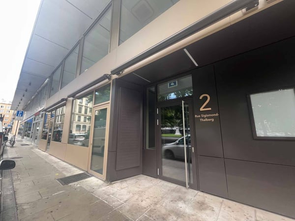 ARCADE IDÉALEMENT SITUÉE  ENTRE GARE CORNAVIN ET LAC 3