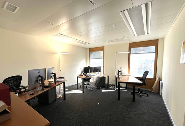 Bureaux lumineux de 200 m² au cur de la ville Immeuble de standing 3