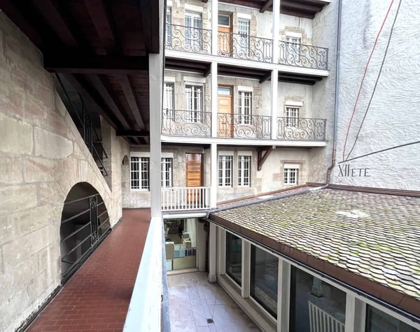 BUREAUX VIEILLE-VILLE 5