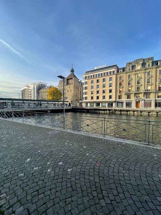 Exclusivité - Arcade rue du Rhône 5