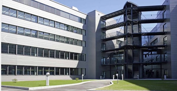 Immeuble récent-bureaux de 270 m2 entièrement aménagés 2