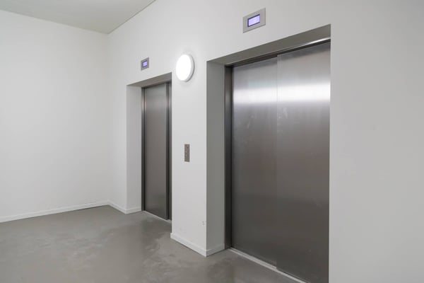 Magnifique surface de 600 m2 au 2ème étage d'un bâtiment moderne 9