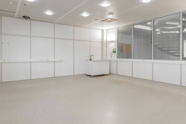 BÂTIMENT MULTIFONCTIONNEL DE 3 NIVEAUX À MEYRIN 6