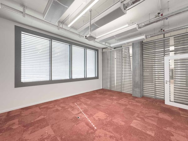 Bureau Plug & Play de 410 m² Atrium Park, Meyrin 6