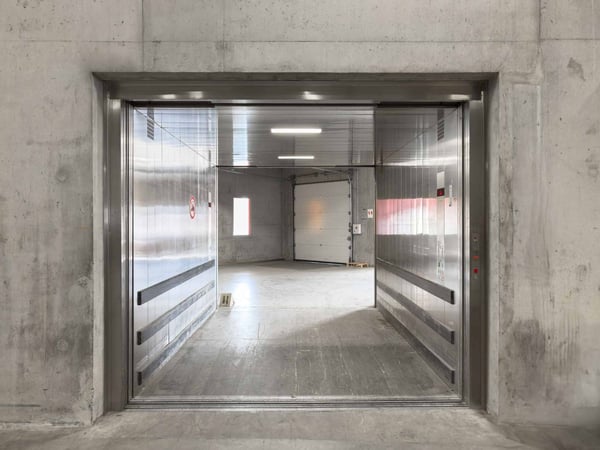 Magnifique dépôt Logistique de 2'157m² avec Quais de Déchargement 5
