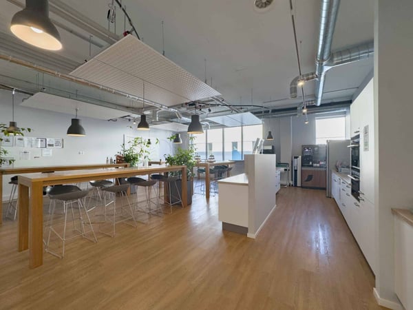 Bureaux aménagés de 430 m² Meyrin 8