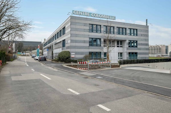 Bureaux de 78 m2 lumineux à proximité de l'aéroport et de la Place des Nations 1