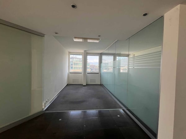 Bureaux 367m2 - Centre-Ville - courte durée 5