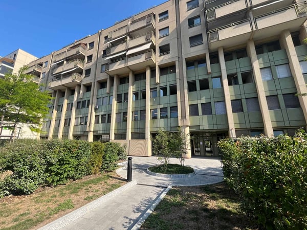 Bureaux 186m2 - Gare de Chêne-Bourg 1