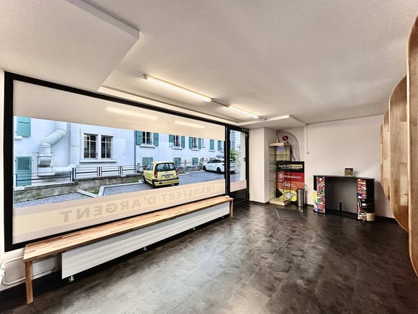 Arcade de 18 m2 à louer à l'hypercentre de Lausanne 2