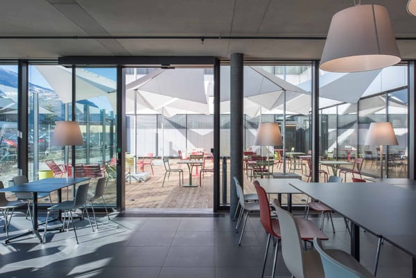 EXCLUSIF : Bureaux PLUG & PLAY de 1'385 m2 à louer à SION 2