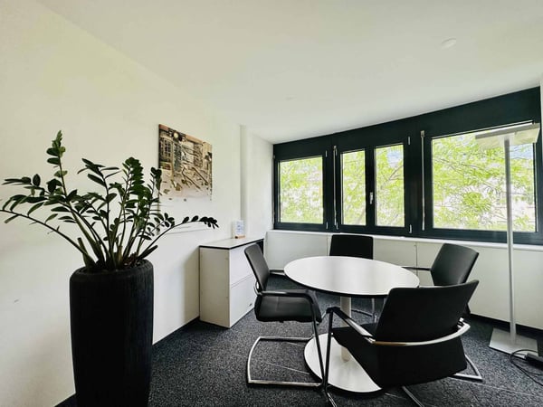 Bureaux de 570 m2 idéalement situés à la Place du Midi 7