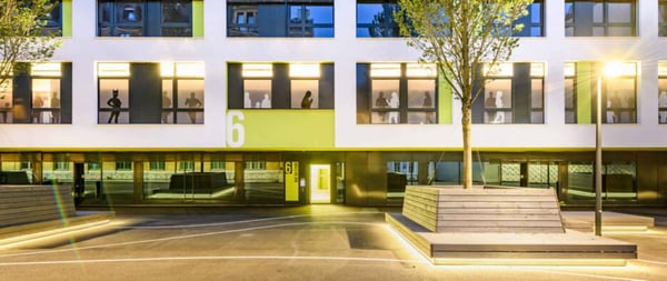 Arcade, showroom, locaux NEUFS de 340 m2 à louer à la Chaux-de-Fonds 3