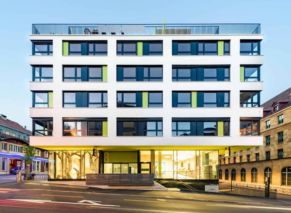 Arcade, showroom, locaux NEUFS de 340 m2 à louer à la Chaux-de-Fonds 2