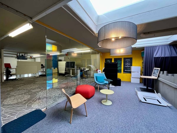 Local commercial, showroom, dépôt de 490 m2 à louer au Mont sur Lausanne 5