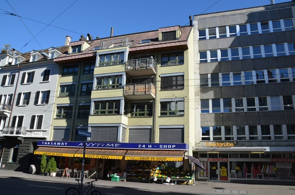 Charmante 1.5-Zimmerstadtwohnung mitten in Zürich 1