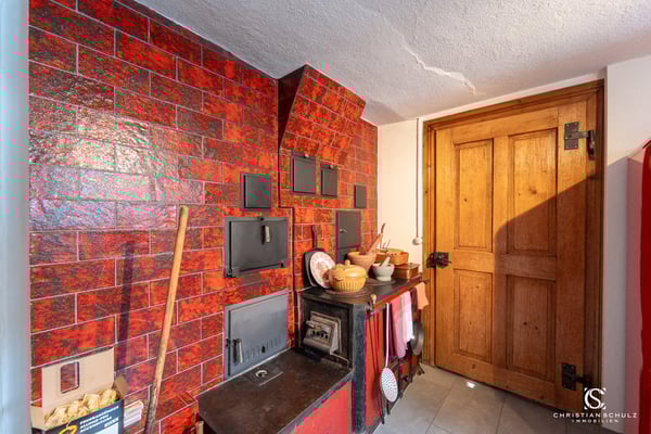 Charmantes Einfamilienhaus mit grossem Grundstück, PV-Anlage & viel Privatsphäre 8