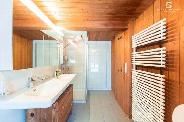 Charmantes Einfamilienhaus mit grossem Grundstück, PV-Anlage & viel Privatsphäre 11