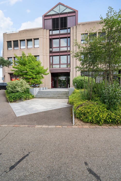 Ihr neuer Arbeitsplatz an zentraler Lage 2