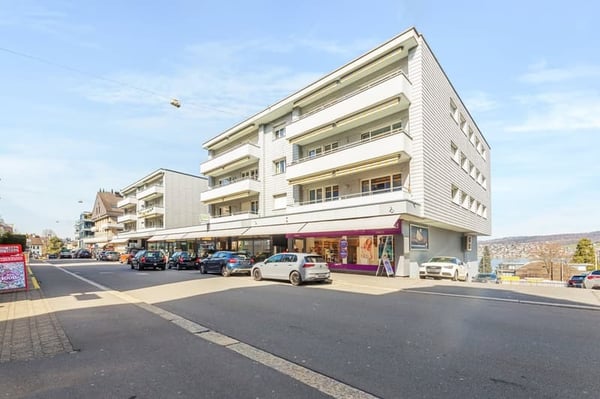 1-Zimmerwohnung mit Seeblick, direkt am Bahnhof 1