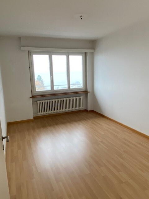 1-Zimmerwohnung mit Seeblick, direkt am Bahnhof 8