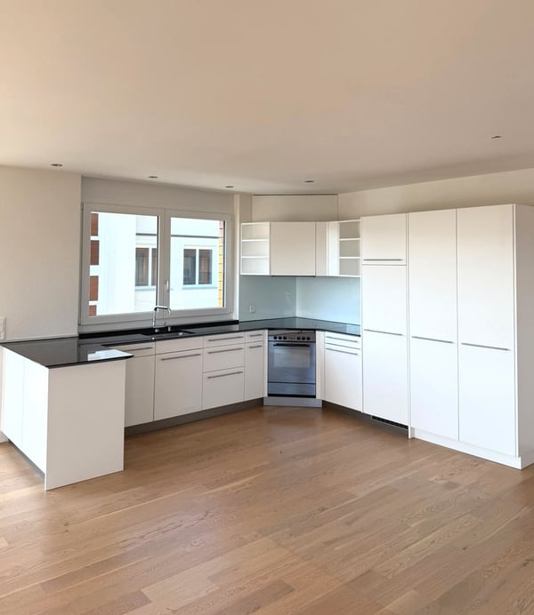 Lichtdurchflutete Wohnung mit gemütlichem Balkon 2