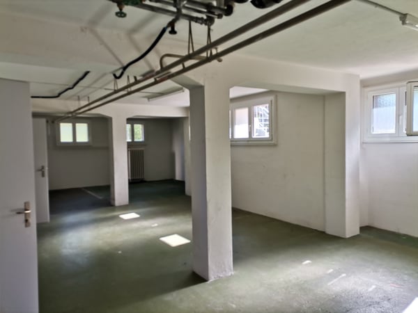 Grosser Lagerraum zu vermieten 2