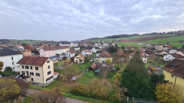 Geräumige 6.5-Zimmer-Wohnung mit Balkon in Porrentruy 11