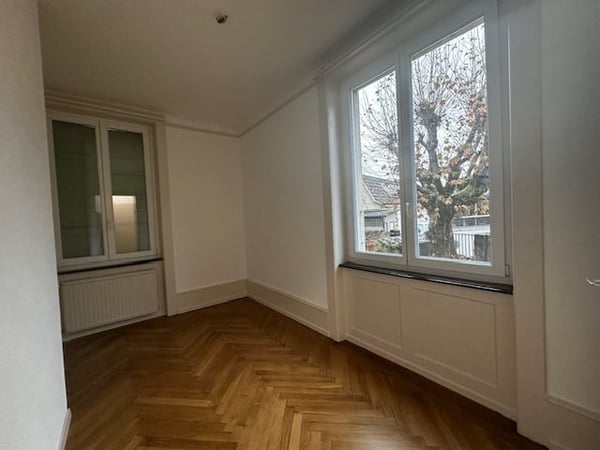 Spacieux appartement de 1.5 pièces rénové à Delémont 11