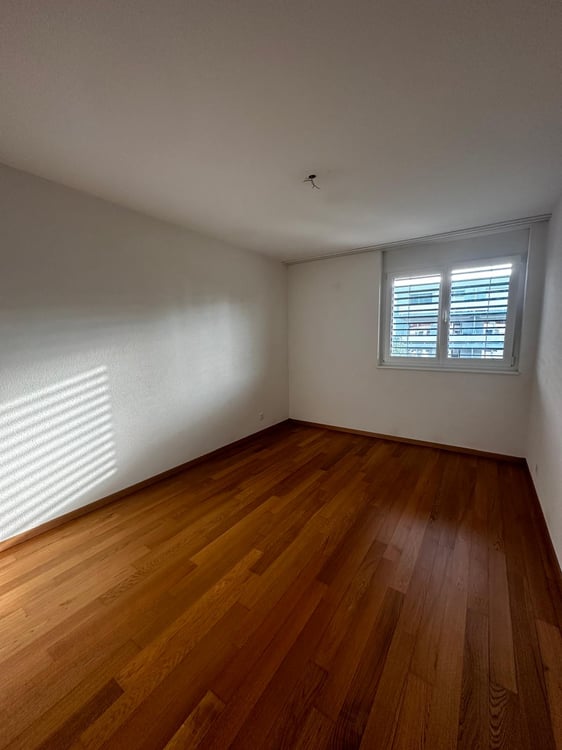 Spacieux appartement de 1.5 pièces à Delémont 12