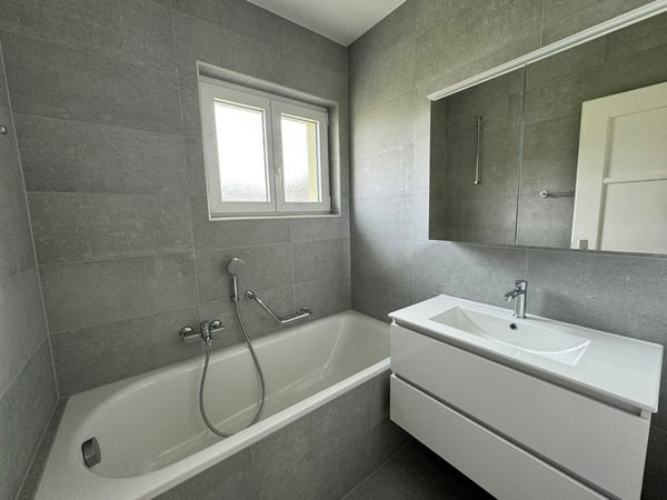 Appartement 4 pièces rénové avec balcon à Porrentruy 8