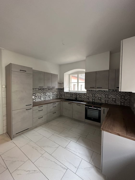 Spacieux appartement de 5.5 pièces à Porrentruy 1