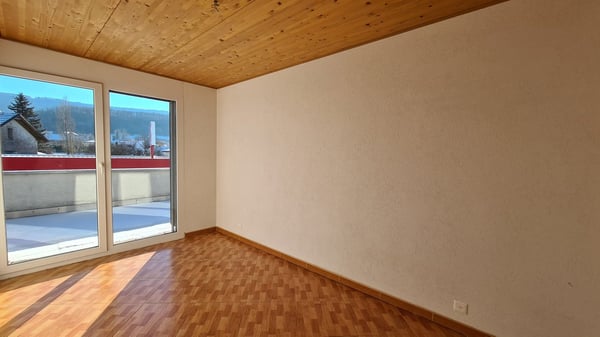 Geräumige 4.5-Zimmer-Wohnung mit Balkon in Cornol 5