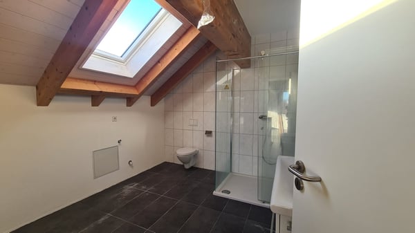 Wohnung mit 5.5 Zimmern zur Miete in Basse-Vendline 9