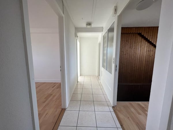 Helles 4.5-Zimmer-Wohnung in Courgenay 7