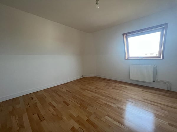 Helles 4.5-Zimmer-Wohnung in Courgenay 5