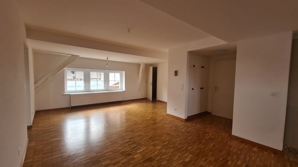 Schönes 2-Zimmer-Apartment im Herzen von Porrentruy 1