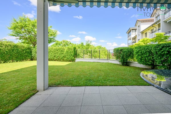 Wohnen mit Weitblick: Grosszügige Gartenwohnung mit 280 m² fantastischem, privatem Gartenparadies 11