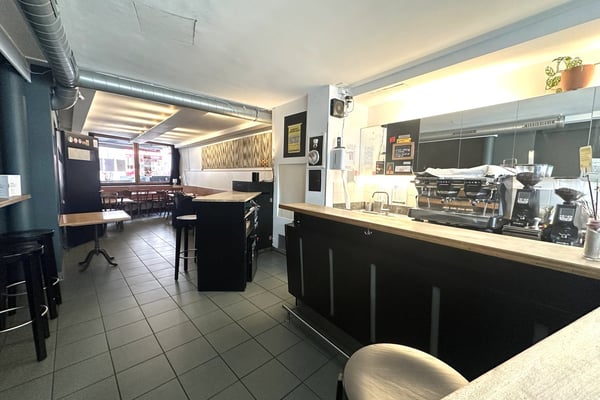 Geschäftshaus im Baurecht an bester Innenstadtlage 2