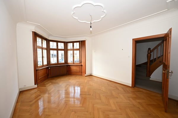 Repräsentatives Stadthaus mit grossem Garten und Garage 4