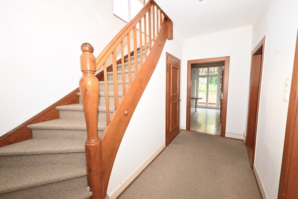 Repräsentatives Stadthaus mit grossem Garten und Garage 7