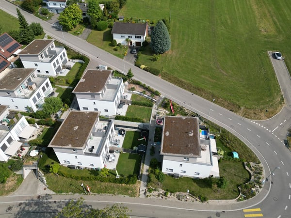 Modernes Doppel-Einfamilienhaus mit Weitblick und grosser Terrasse in Rodersdorf SO 27