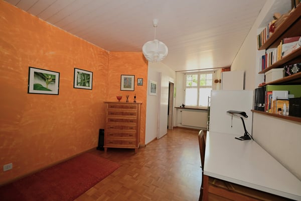 Stockwerkeigentum in historischem Bauernhaus mit modernem Wohnkomfort und traumhaftem Garten 7