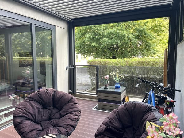 Moderne 1.5-Zimmer-Wohnung mit Balkon in Zürich Affoltern 2