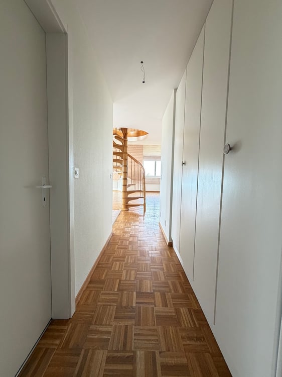 Appartement de 4.5 pièces de 155 m2 avec vue dégagée sur le lac 6